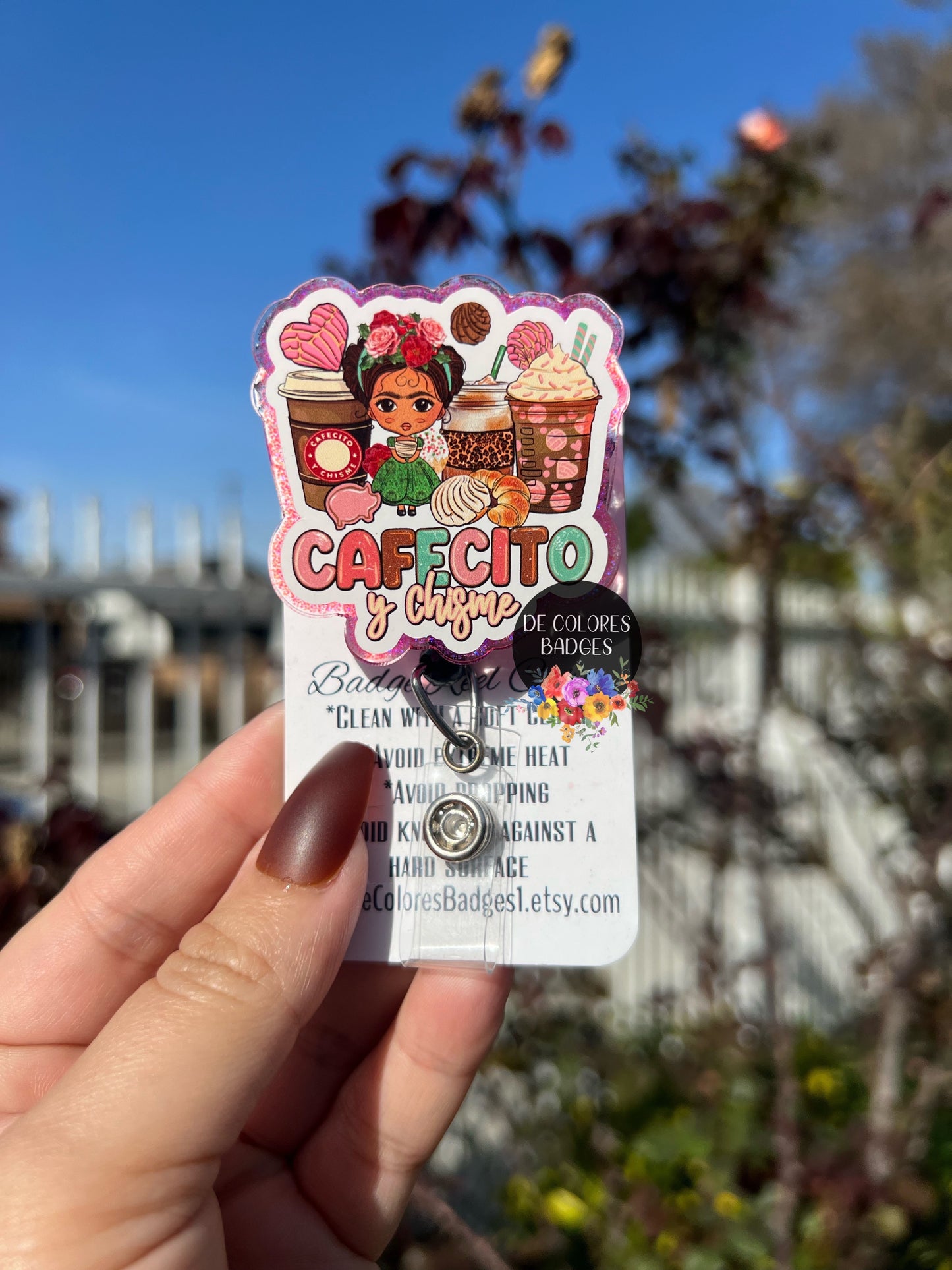 Frida Kahlo Cafecitos Badge | Frida Kahlo Badge | Friday Badge | Cafecitos y Chisme Badge | Viva la Vida Badge | Coffee Badge | Cute Frida