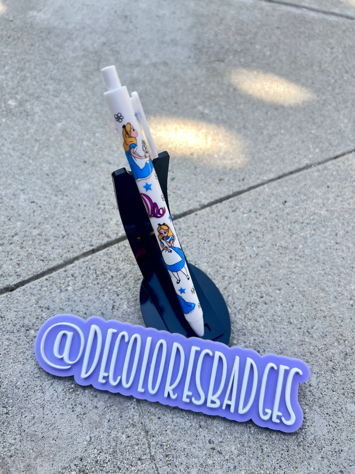 Alice in Wonderland Pen | Glitter Pen| Refillable Pen| Custom Design| Gel Pen| Mad Hatter| Tea Party|